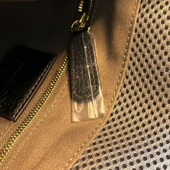 G.I.L.I Halo Metallic Crossbody Gold Black Leather NWOT - Picture 15 of 16